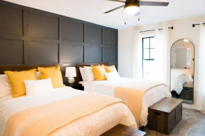 Cozy Cottage Downtown - Walk to OTR & Stadiums